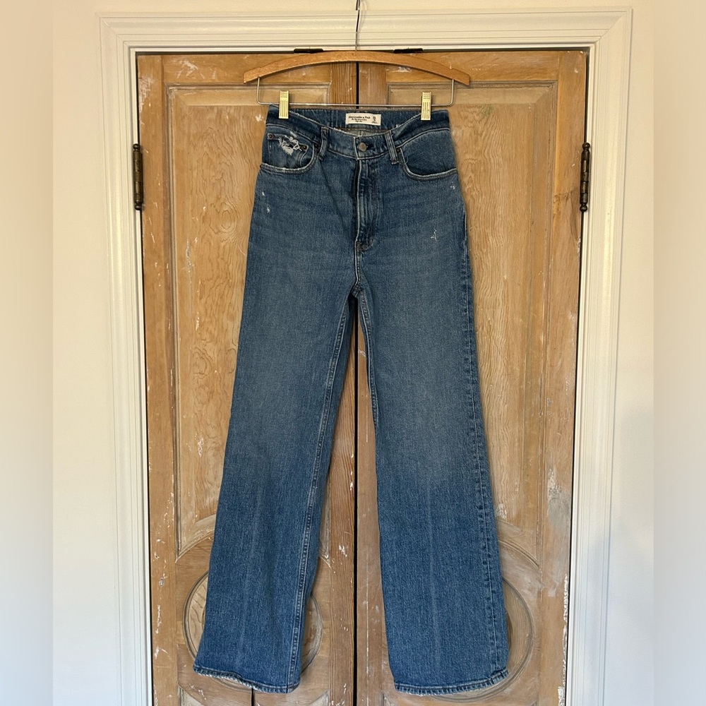 90’s High Rise Relaxed Jean